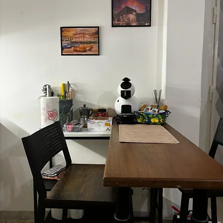 Cavour Housing Apartment Bari